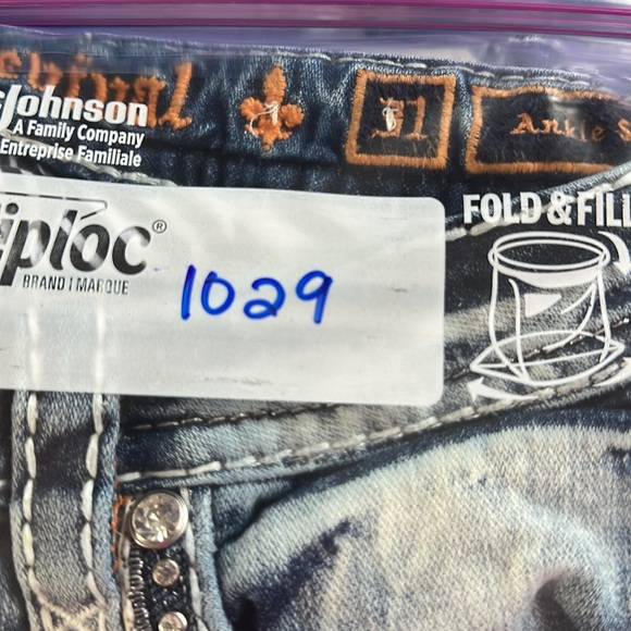 Women's Rock Revival "Ferry" Skinny Ankle Embroidered Blue Jeans Size 31 - Picture 8 of 8